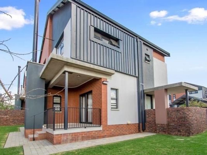 Elegant Family Home To Let in Baltimore Lifestyle Estate | Available 1 July - Photo 1