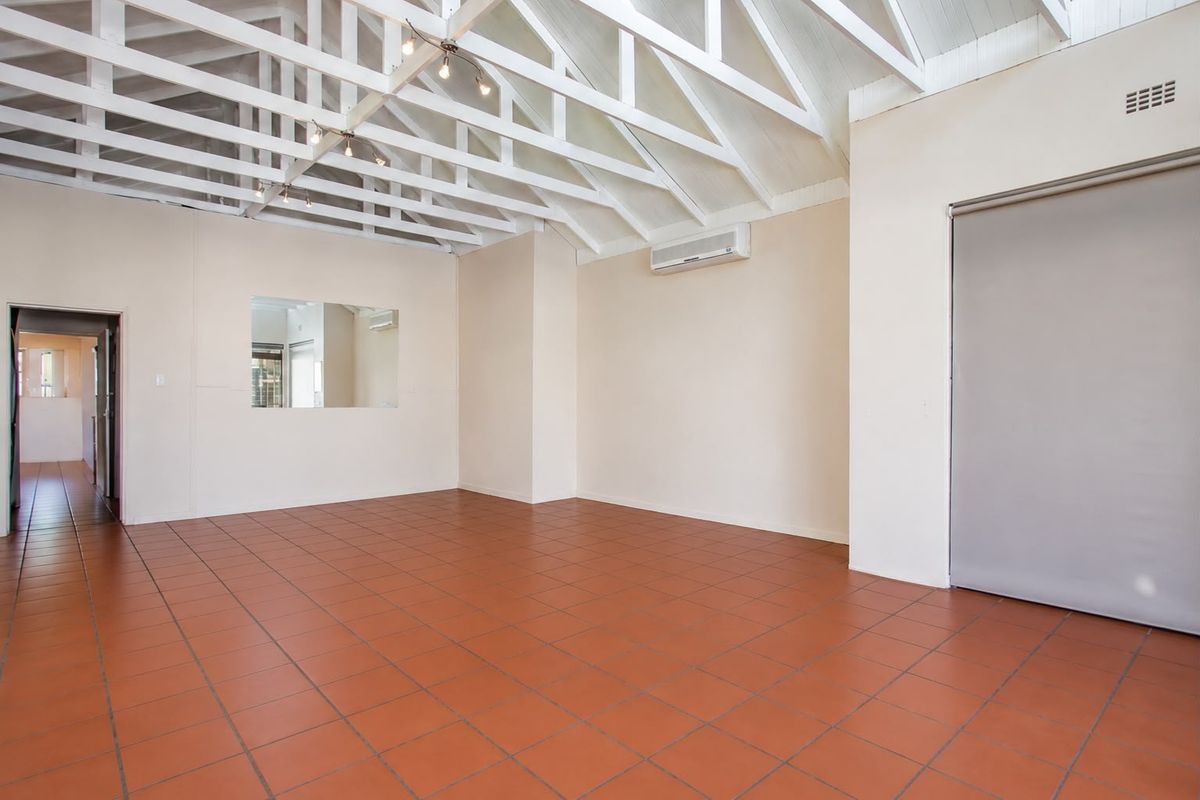 Prime 289m2 Freestanding Commercial Offices To Let | Paarl Central - Photo 3