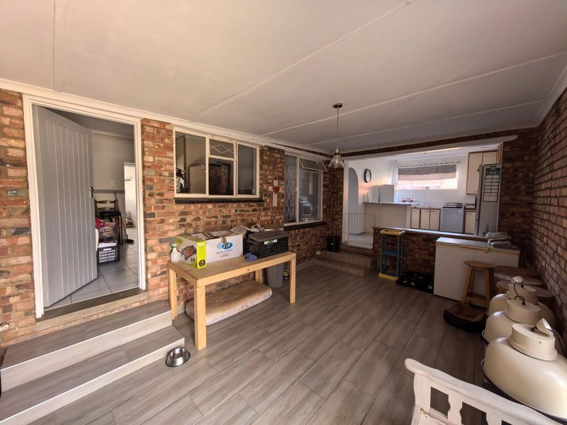 3 Bedroom Home with Flat in South Ridge, Kimberley - Photo 10
