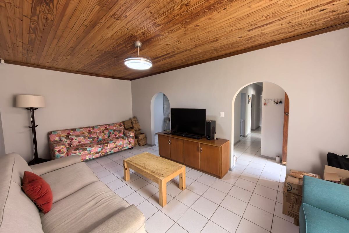 3 Bedroom Home with Flat in South Ridge, Kimberley - Photo 2