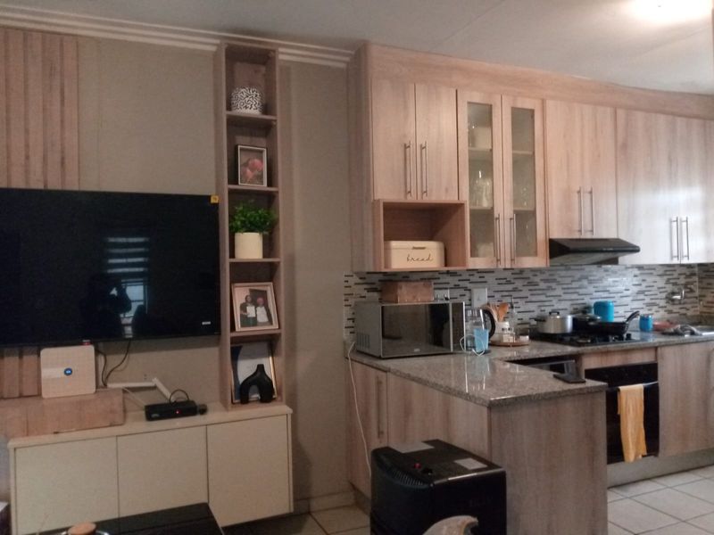 House To Rent in South Hills Paperbark , Johannesburg - Photo 5