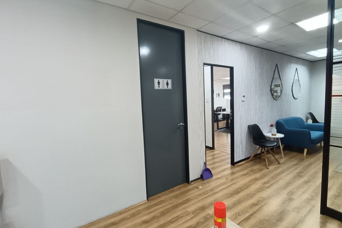 Office To Rent in Umhlanga Ridge, Umhlanga, KwaZulu Natal - Photo 2