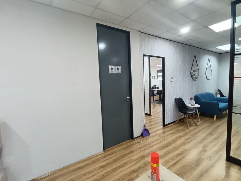 Office To Rent in Umhlanga Ridge, Umhlanga, KwaZulu Natal - Photo 2