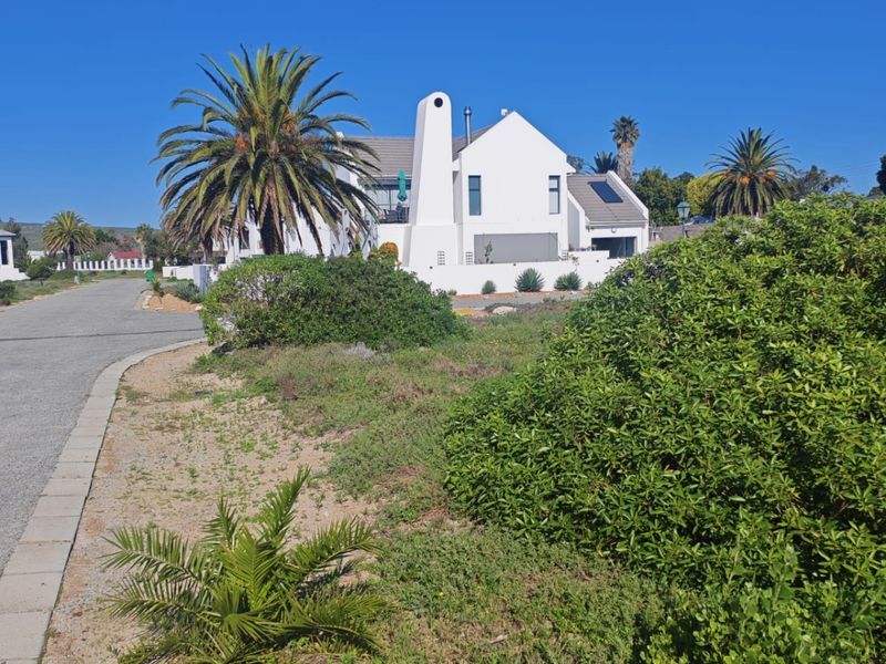 CORNERED BY THE COAST - Photo 1