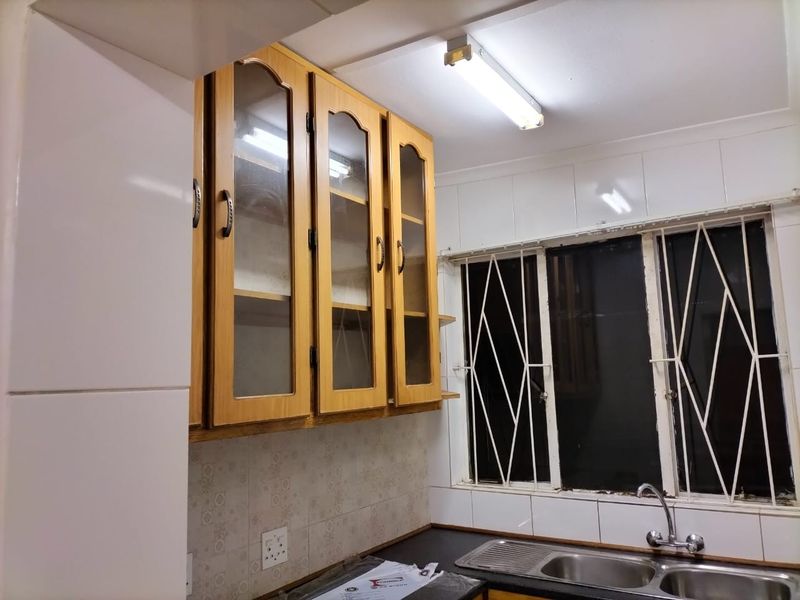 Studio Apartment To Rent in Albertynshof, Kimberley - Photo 8