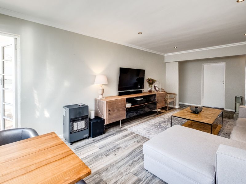 Apartment To Rent in Green Point, Cape Town - Photo 7