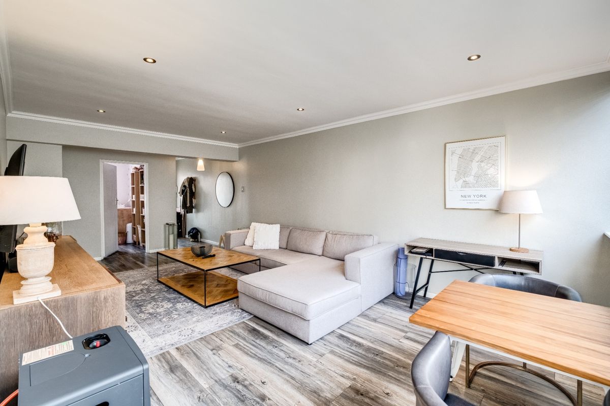 Apartment To Rent in Green Point, Cape Town - Photo 5