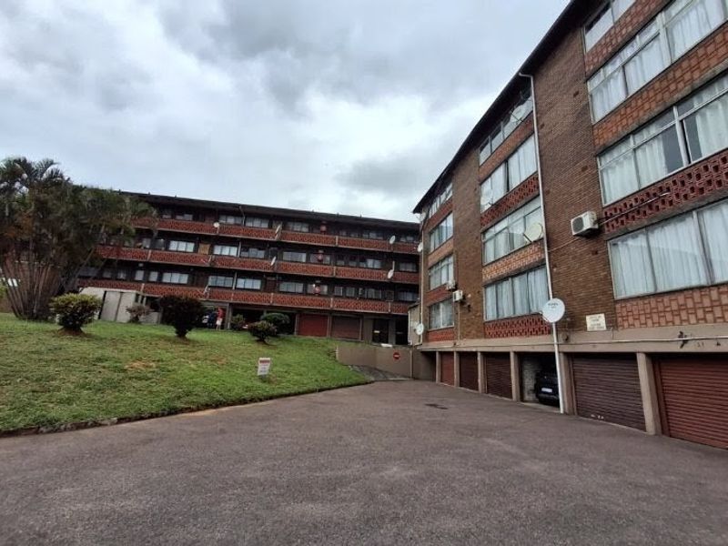 Harbour view apartment For Sale in Bluff , Durban, KwaZulu Natal - Photo 1