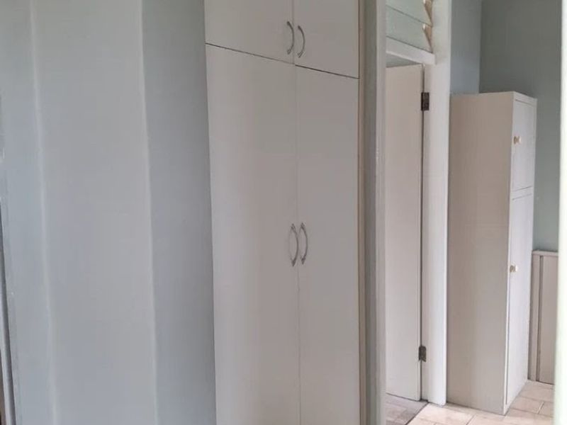 Harbour view apartment For Sale in Bluff , Durban, KwaZulu Natal - Photo 5