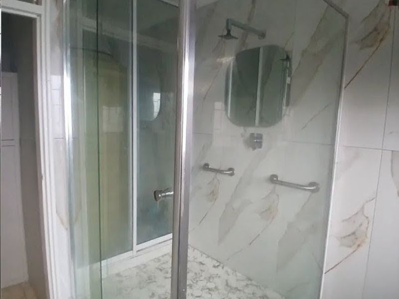 Harbour view apartment For Sale in Bluff , Durban, KwaZulu Natal - Photo 8