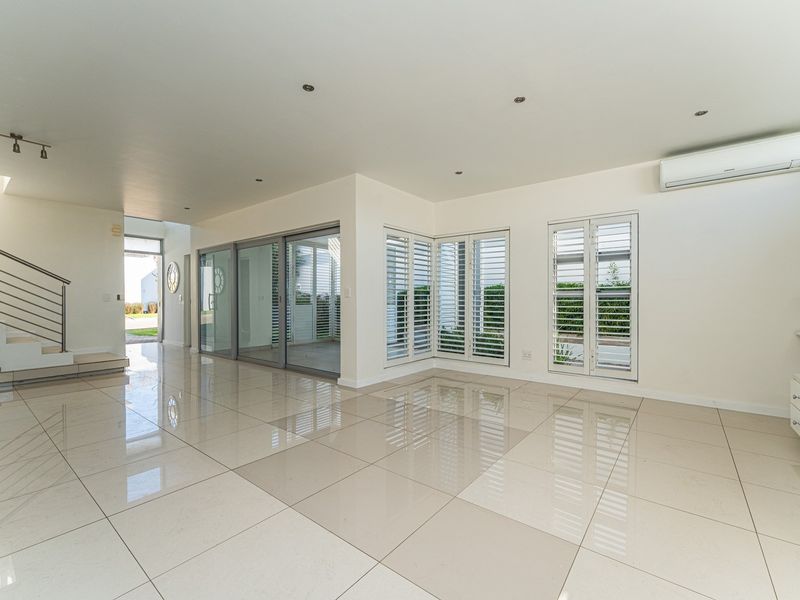 Modern 3-Bedroom Cluster for Rent - Photo 7