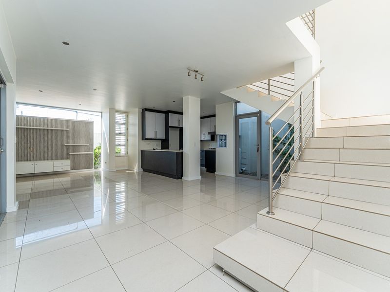 Modern 3-Bedroom Cluster for Rent - Photo 5