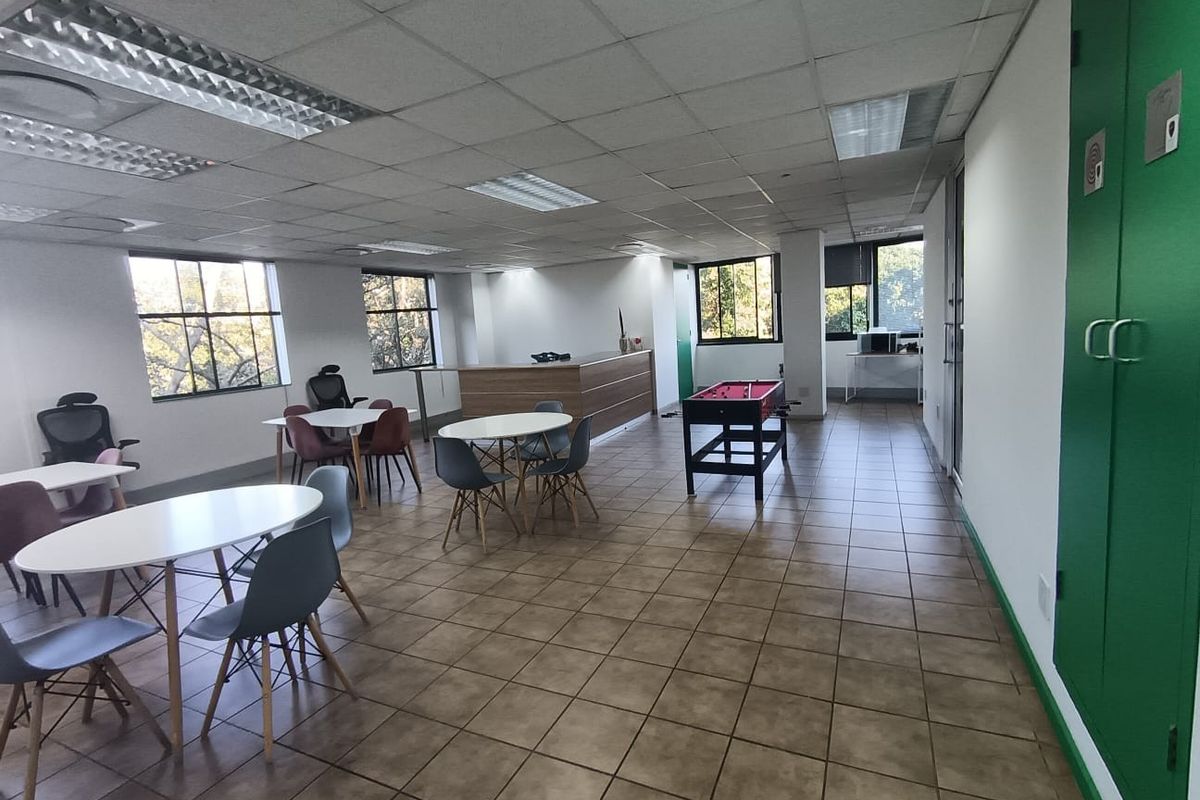 Office To Rent in Umhlanga Ridge, Umhlanga, KwaZulu Natal - Photo 4