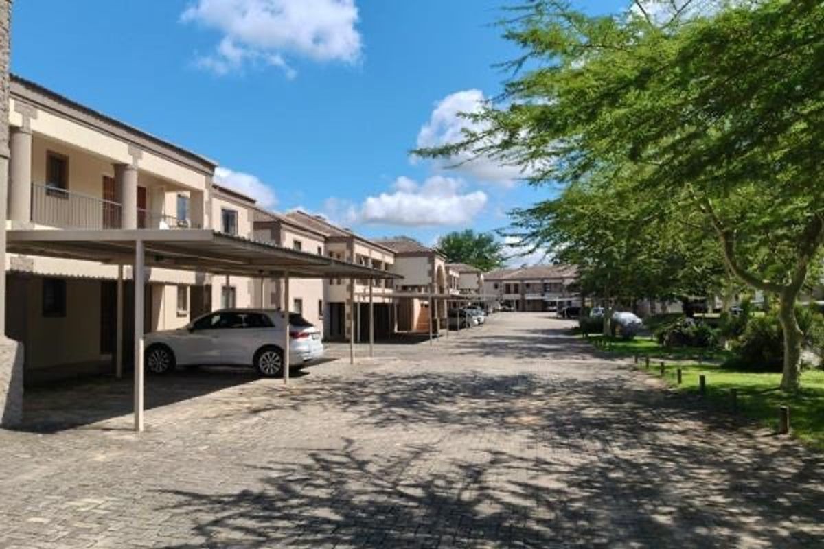 Apartment For Sale in Stonehenge, Nelspruit - Photo 2
