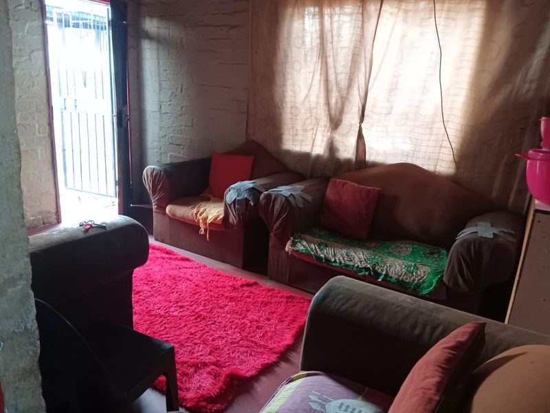 House For Sale in Mamelodi East, Mamelodi, Pretoria - Photo 3