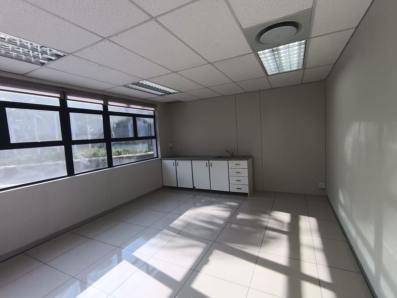 Premium 400 m2 Offices For Sale | Island Office Park | Riverhorse Valley - Photo 5
