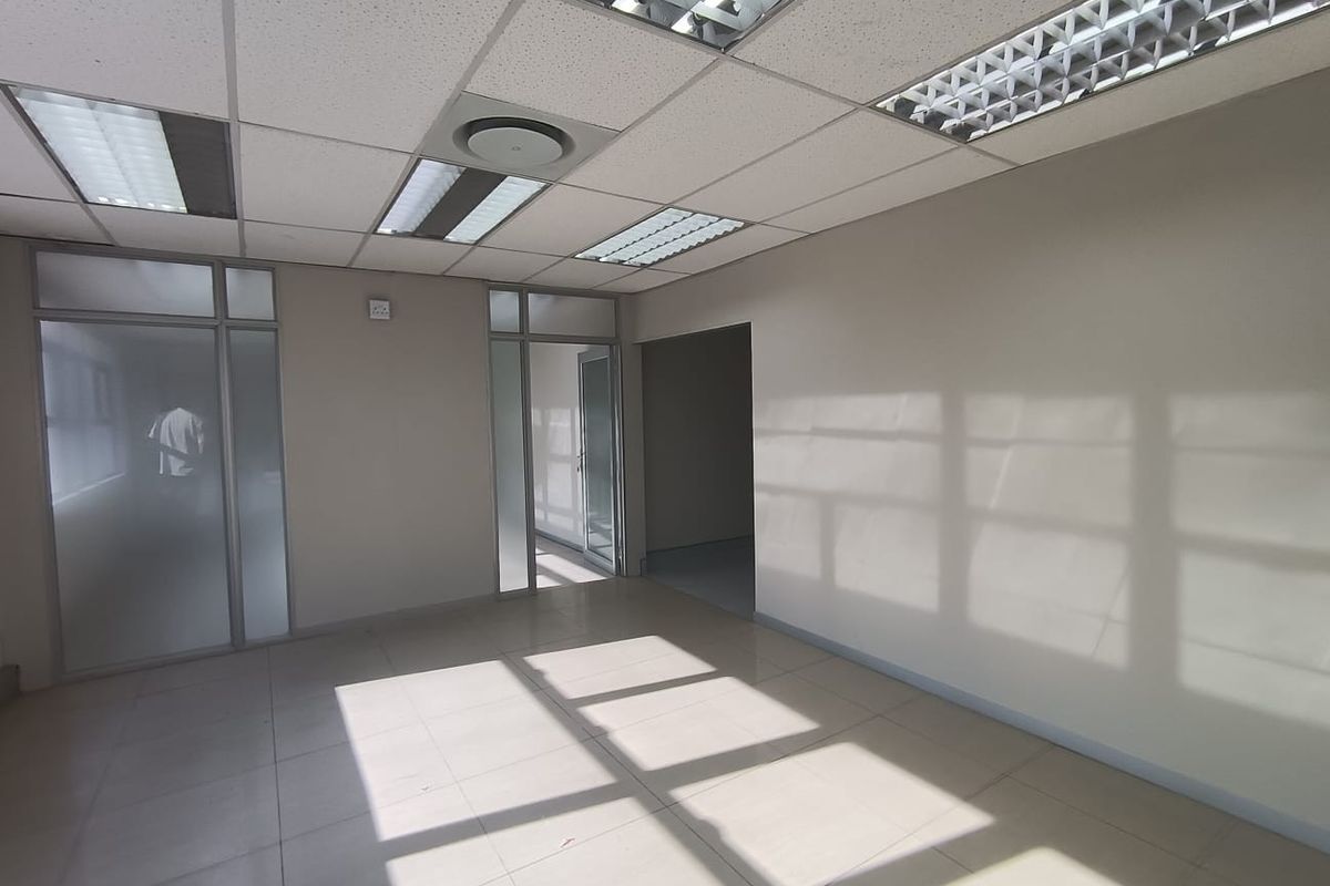 Premium 400 m2 Offices For Sale | Island Office Park | Riverhorse Valley - Photo 4