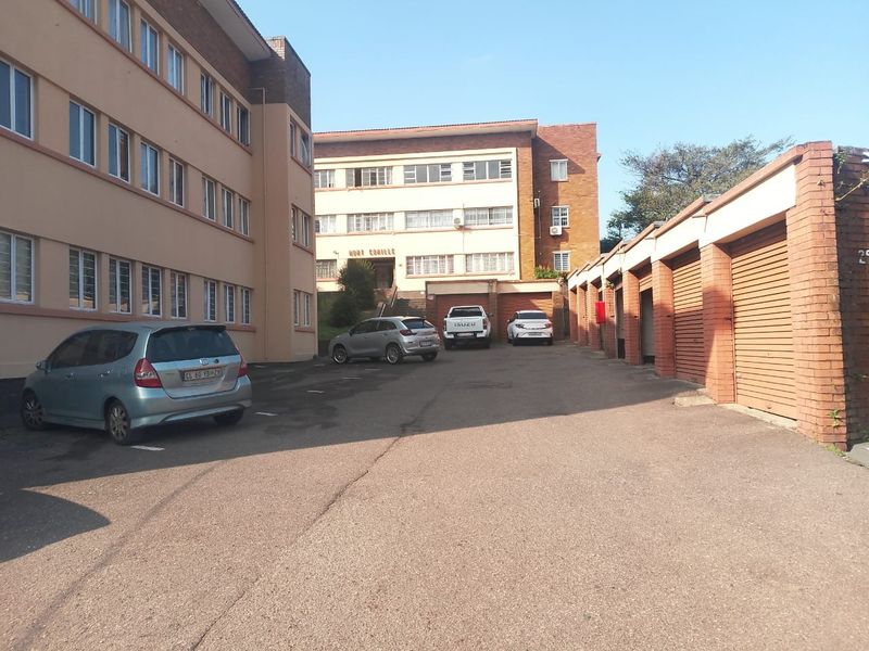 3 bedroom Apartment For Sale in Umbilo, Durban, KwaZulu Natal - Photo 2