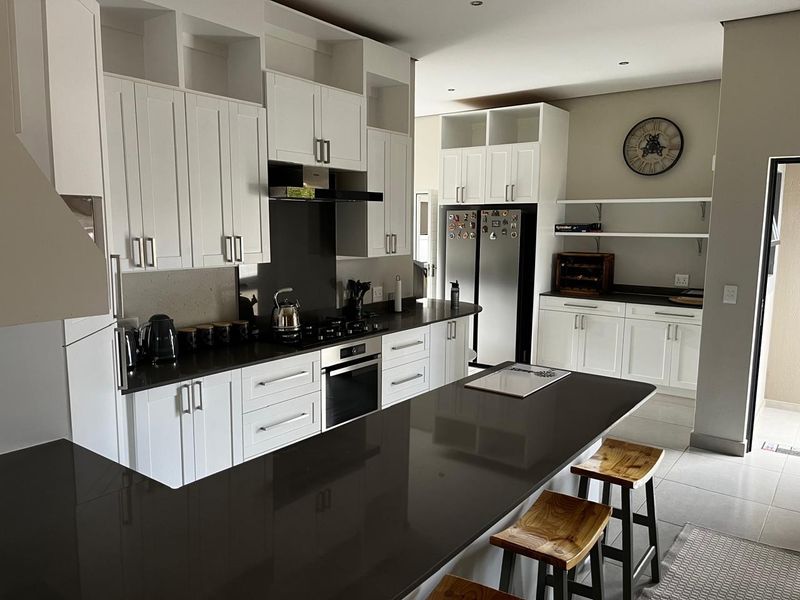Modern Golf Estate Living at Its Finest in Cullinan - Photo 9