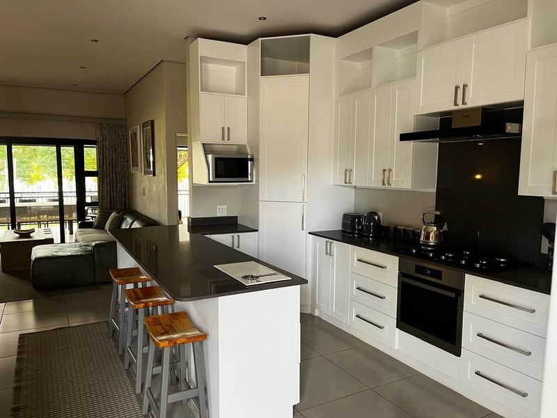 Modern Golf Estate Living at Its Finest in Cullinan - Photo 8