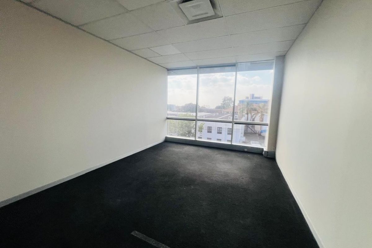Office To Rent in Ferndale, Randburg - Photo 5