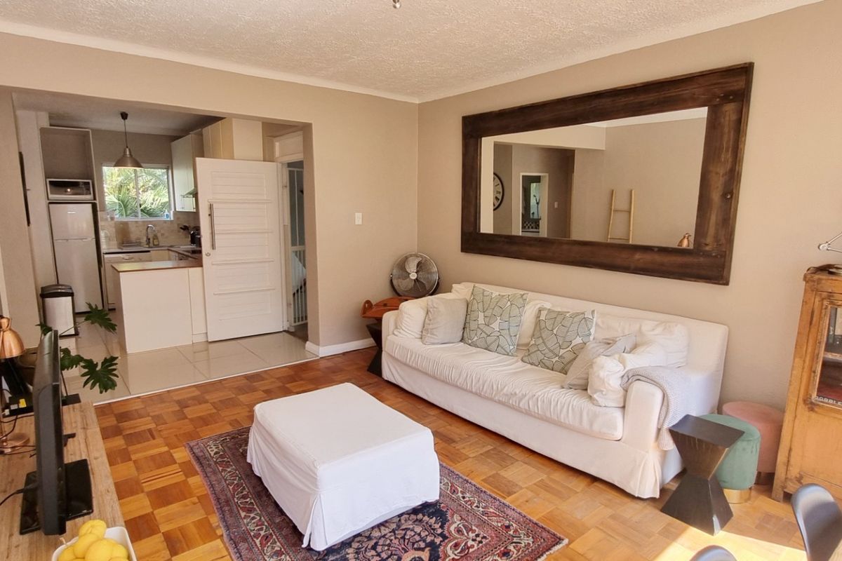 Fully Furnished 2-Bedroom Apartment - Sea Point - Photo 5