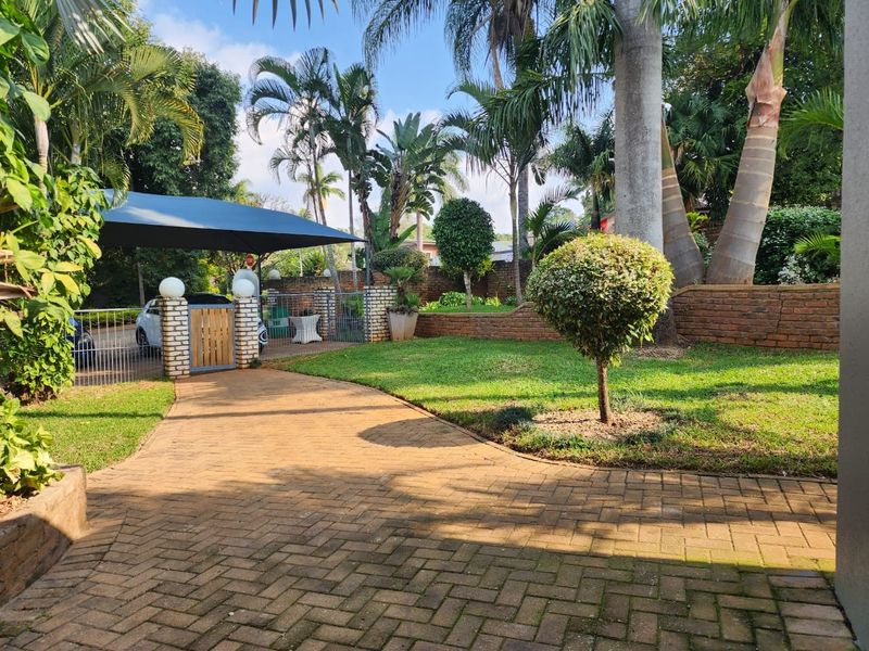 Exceptional Family Living with Outstanding Income Potential in Aquapark - Photo 9