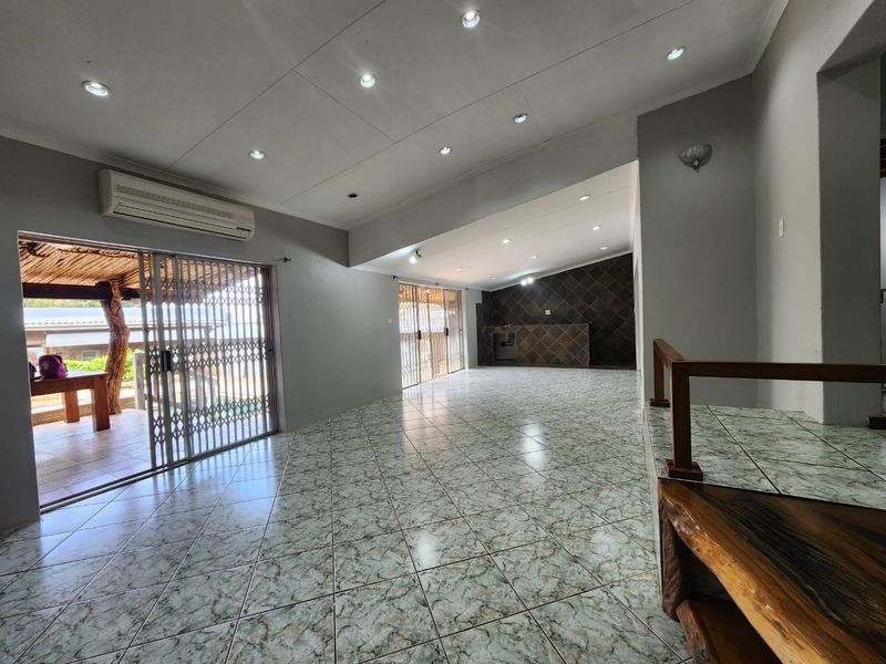 Exceptional Family Living with Outstanding Income Potential in Aquapark - Photo 5