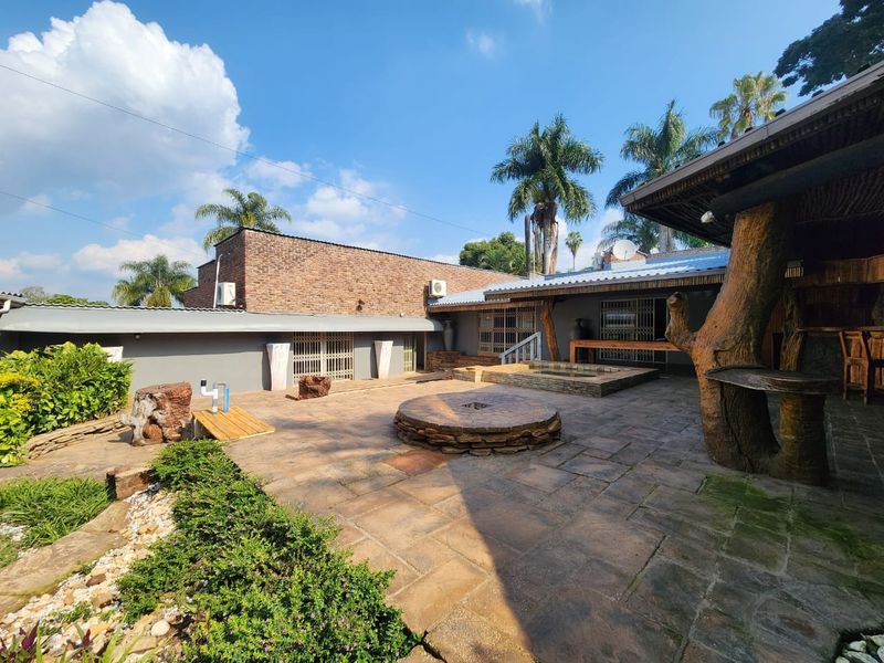 Exceptional Family Living with Outstanding Income Potential in Aquapark - Photo 6