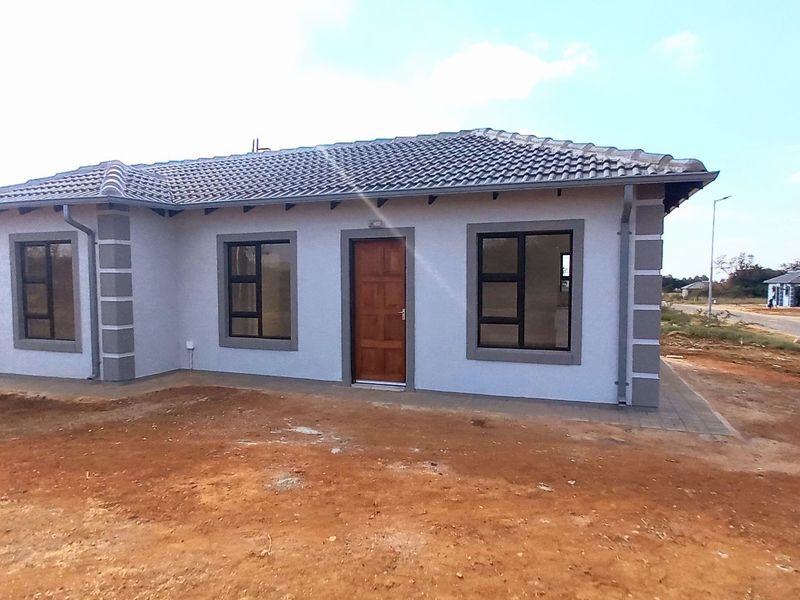 Build Your Dream Home in Orchards Park, Akasia! - Photo 5