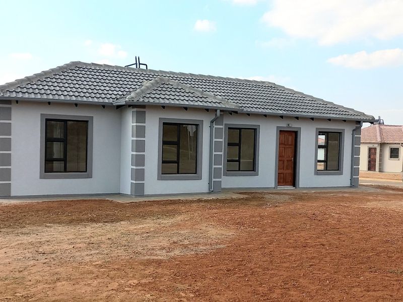 Build Your Dream Home in Orchards Park, Akasia! - Photo 2