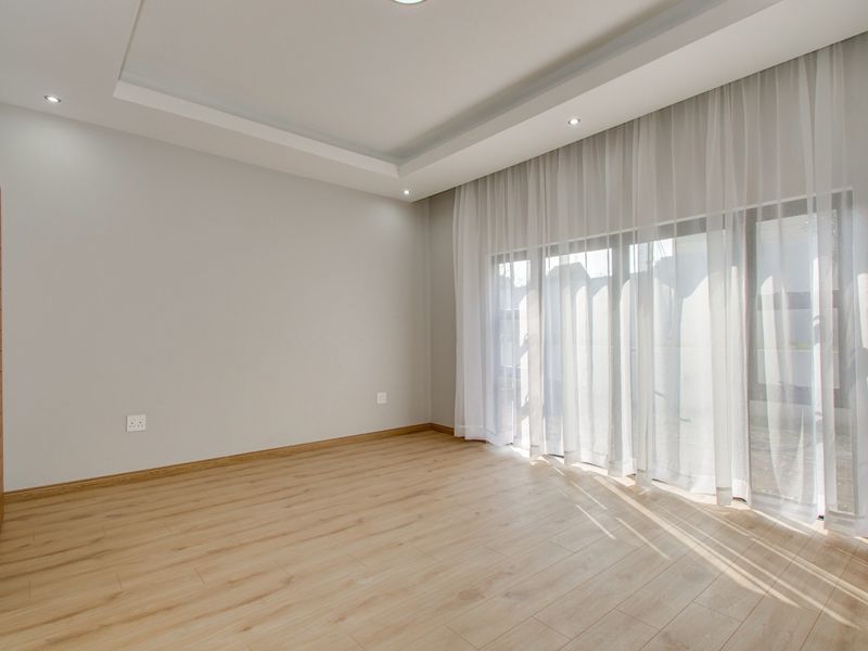Apartment To Rent in Morningside, Sandton - Photo 9