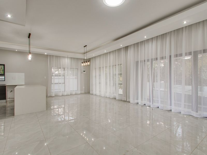 Apartment To Rent in Morningside, Sandton - Photo 7
