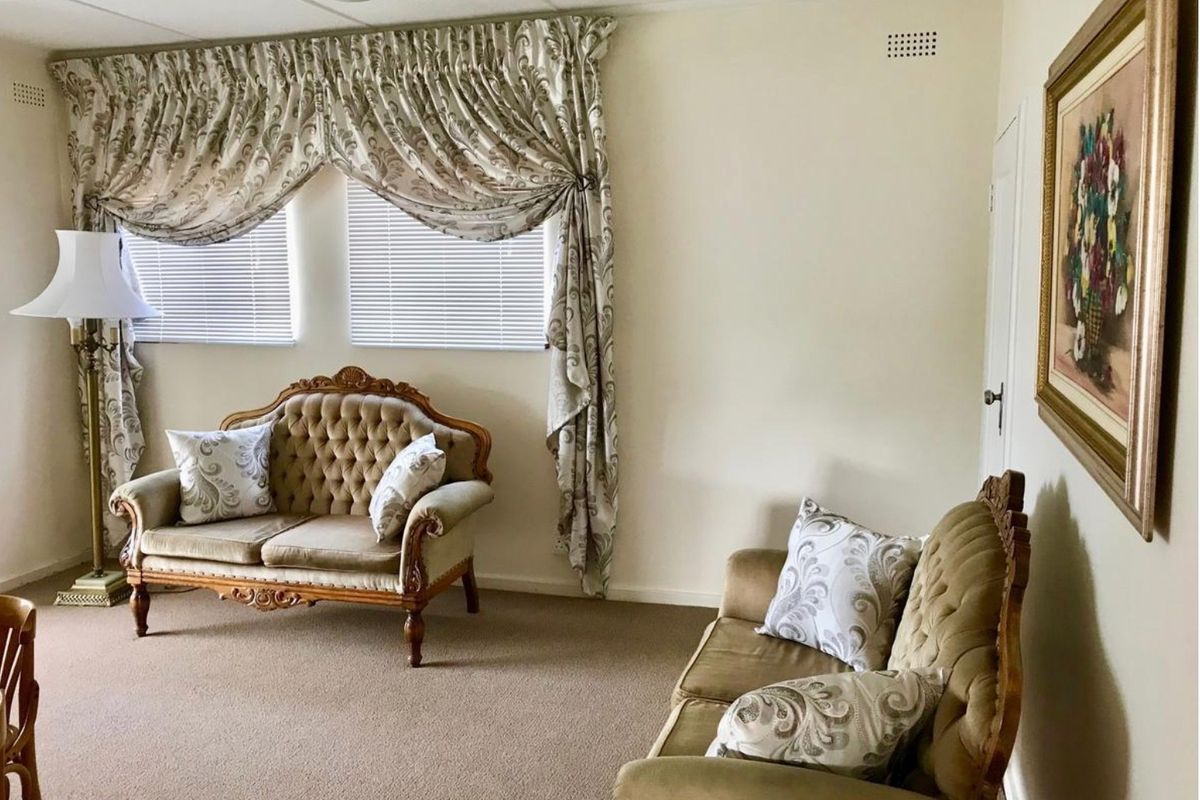 Versatile 6- bedroom Investment With Strong Rental Potential - Photo 4