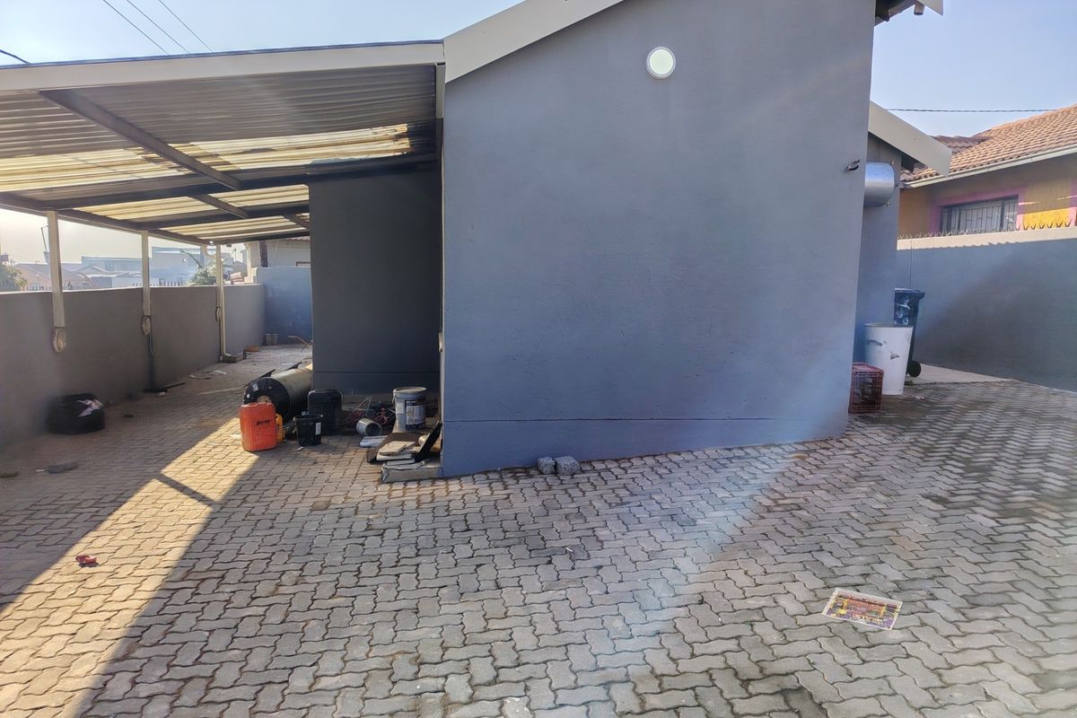 House For Sale in Ebony Park, Midrand - Photo 4