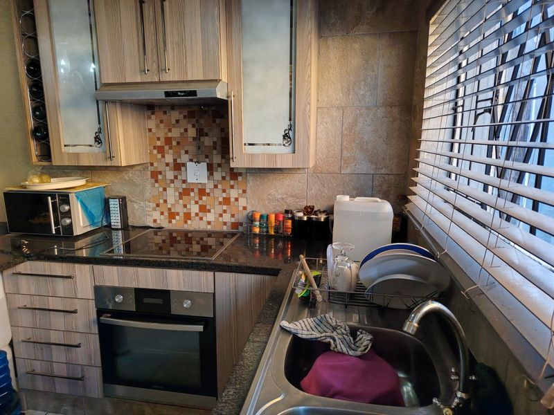House For Sale in Ebony Park, Midrand - Photo 10