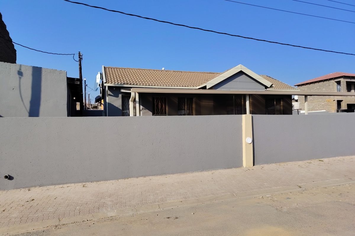 House For Sale in Ebony Park, Midrand - Photo 3
