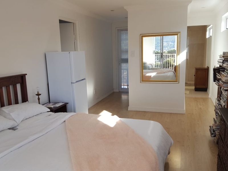 Apartment To Rent in Upper Vredehoek, Cape Town - Photo 9
