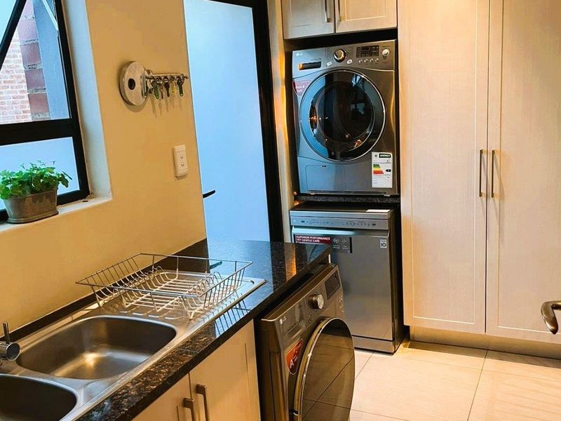 Refined Greenbelt Living with Private Flatlet in Prestigious Copperleaf - Photo 9