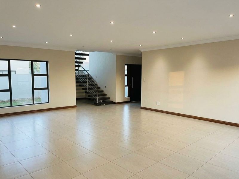 Refined Greenbelt Living with Private Flatlet in Prestigious Copperleaf - Photo 5