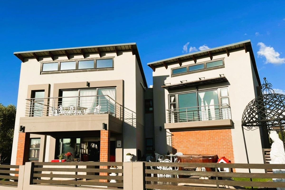 Refined Greenbelt Living with Private Flatlet in Prestigious Copperleaf - Photo 3