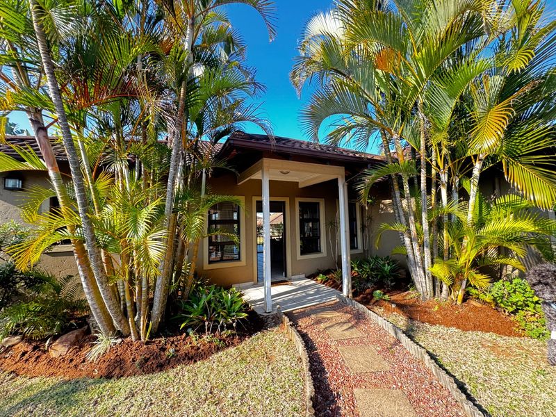 Ballito Lifestyle, Charming House with a garden - Photo 1