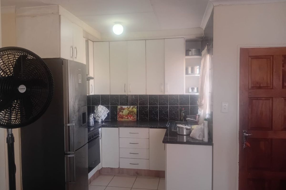 House For Sale in Cosmo City Ext 8, Roodepoort - Photo 3