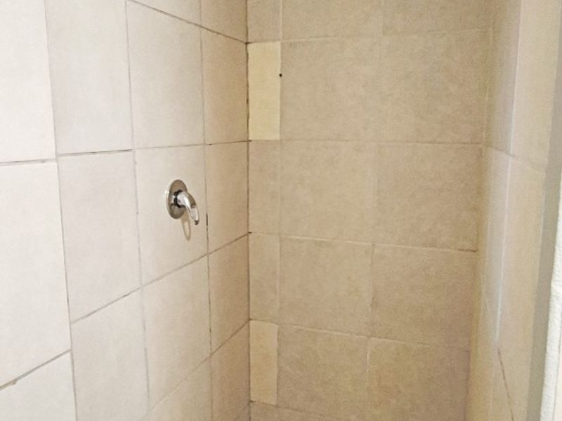 Apartment To Rent in Gustrouw, Strand - Photo 8