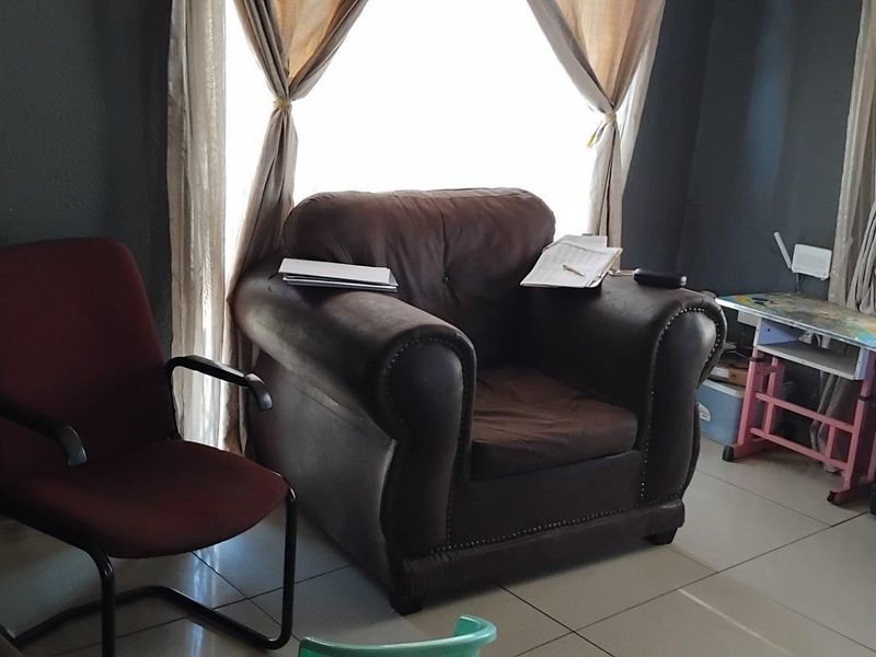 House For Sale in Delmore Park, Boksburg - Photo 3