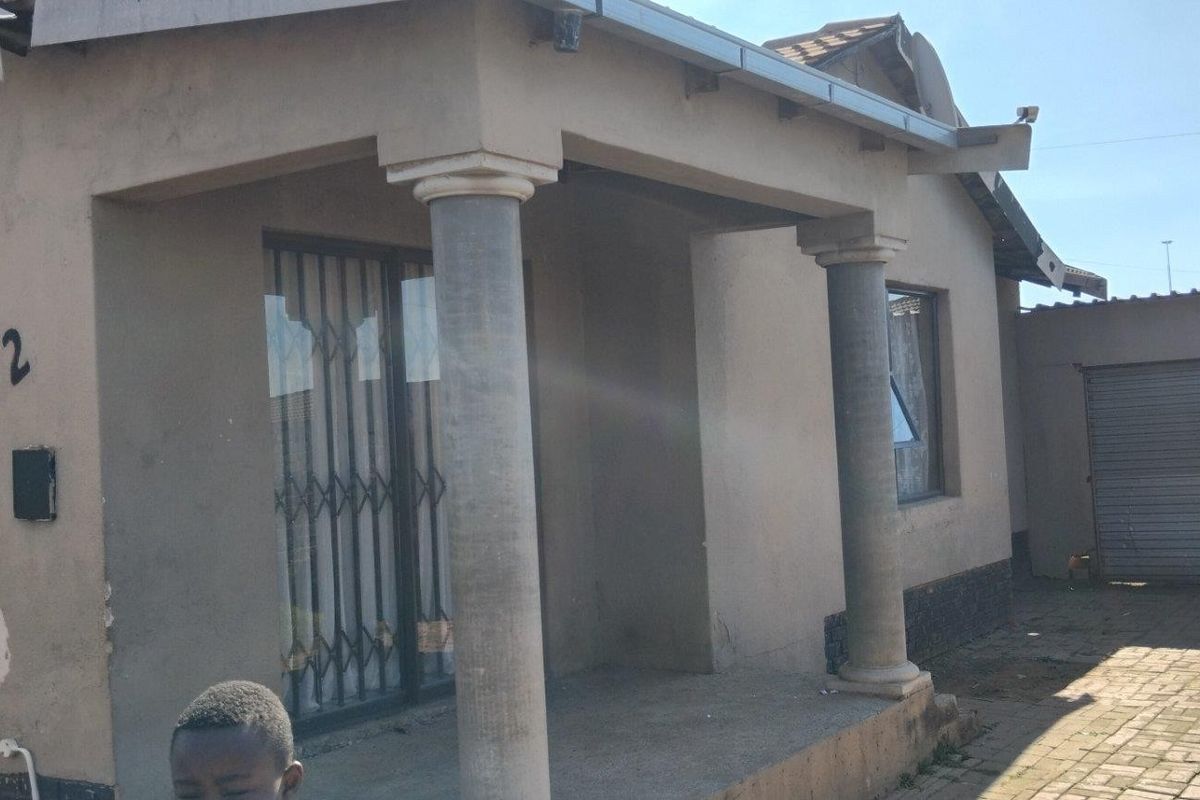 House For Sale in Delmore Park, Boksburg - Photo 2