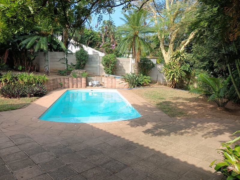 FAMILY HOME SET IN TROPICAL GARDEN OR DEVELOPERS OPPORTUNITY FOR SALE WESTBROOK KZN - Photo 8