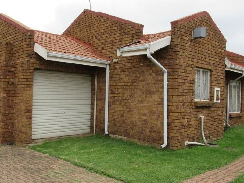 Apartment For Sale in Norkem Park, Kempton Park - Photo 9