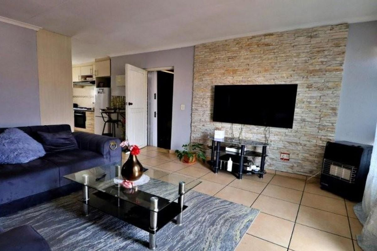 Apartment For Sale in Norkem Park, Kempton Park - Photo 3
