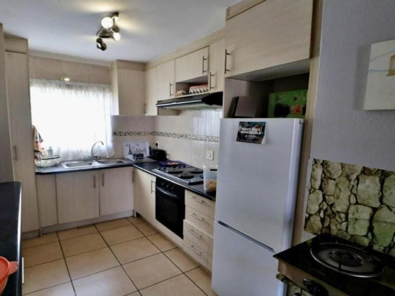 Apartment For Sale in Norkem Park, Kempton Park - Photo 10